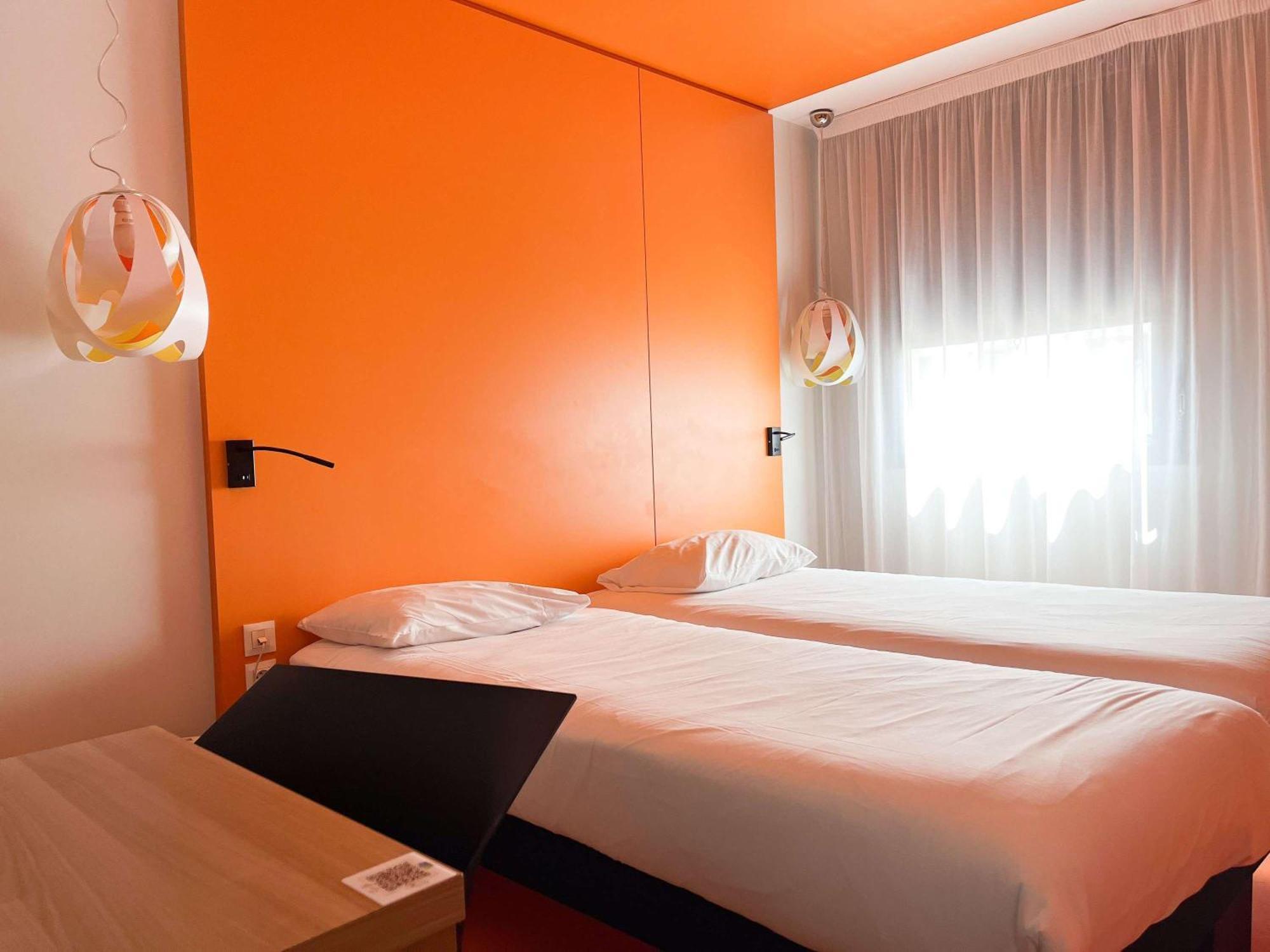 Ibis Styles Nimes Gare Centre Hotel Exterior foto