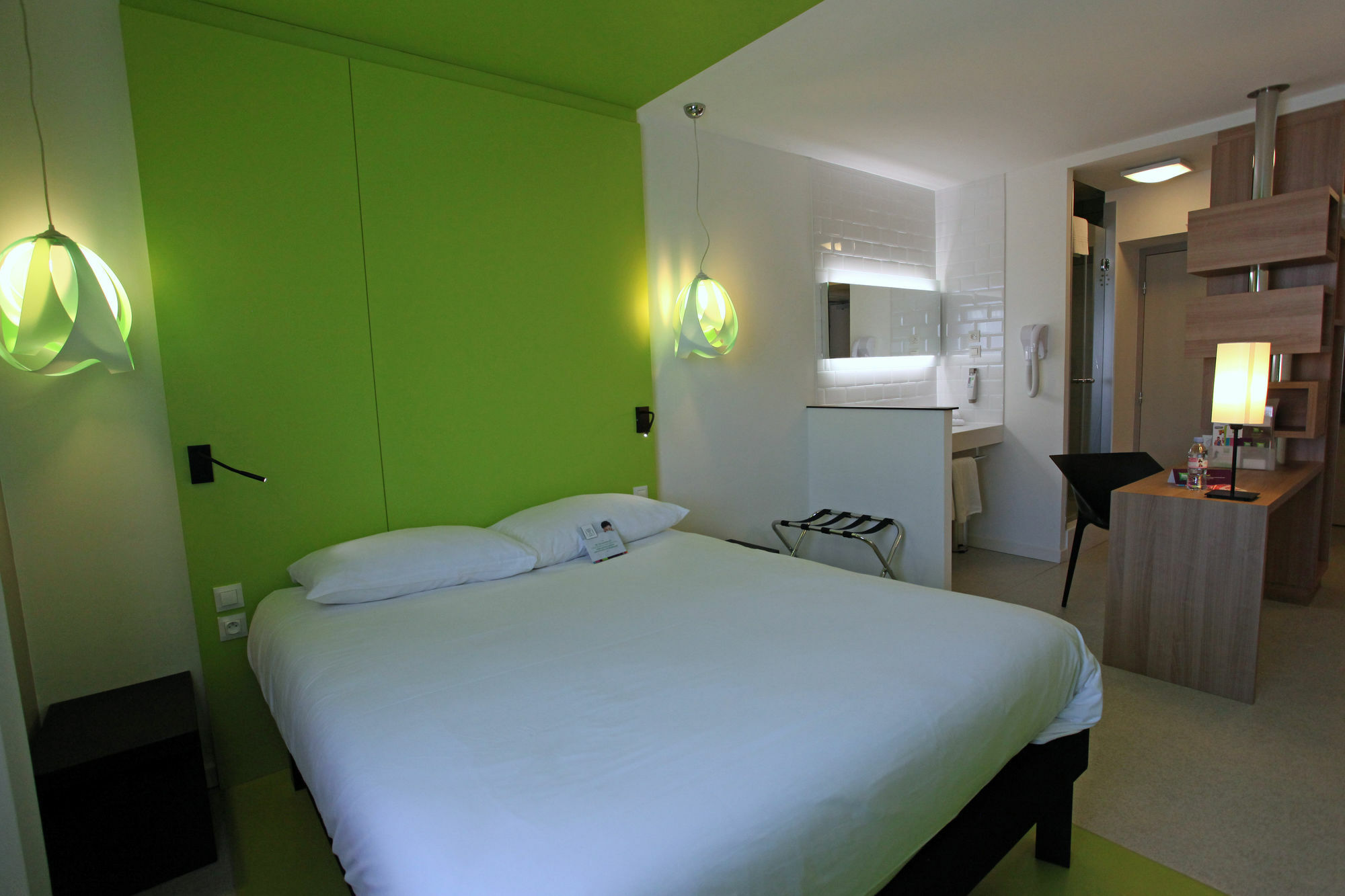 Ibis Styles Nimes Gare Centre Hotel Exterior foto